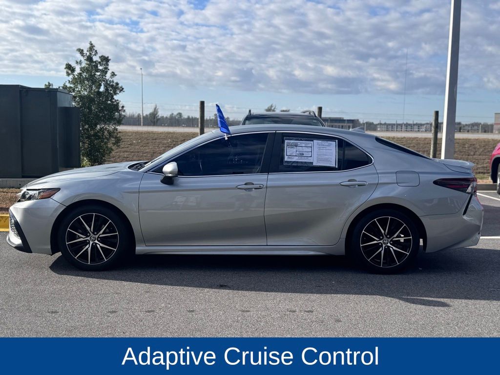 2023 Toyota Camry SE