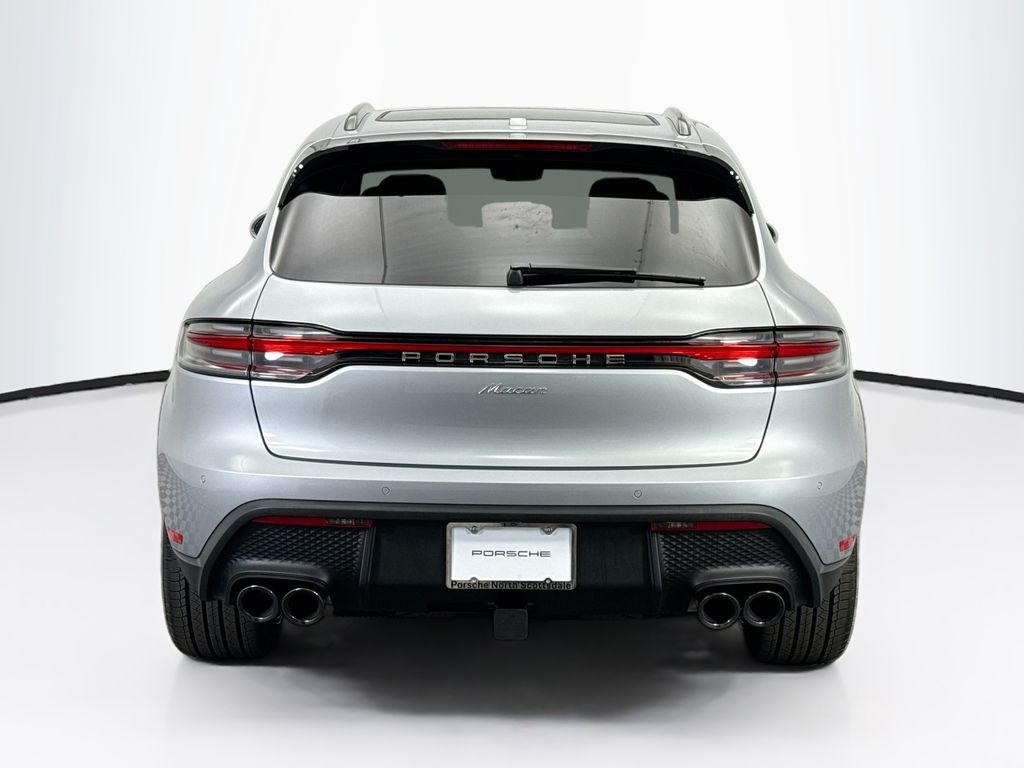 Thumbnail: 2026 Porsche Macan - 6