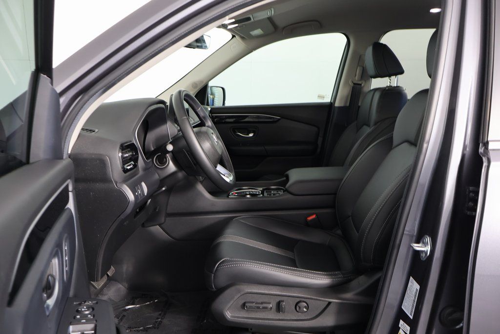 Thumbnail: 2025 Honda Pilot - 10