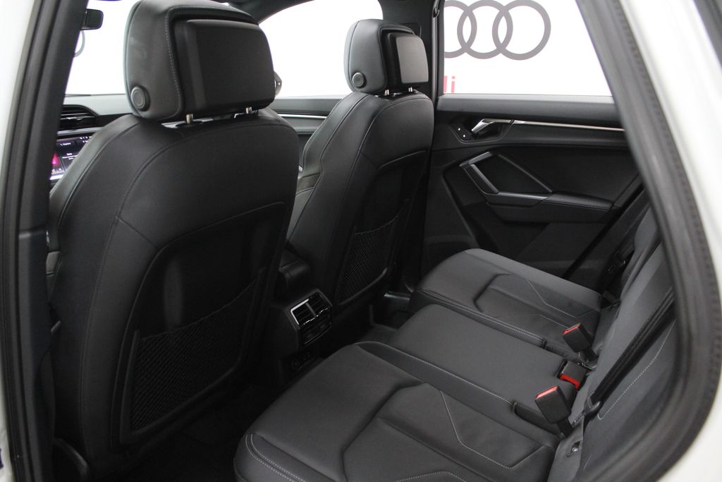 Thumbnail: 2023 Audi Q3 - 22