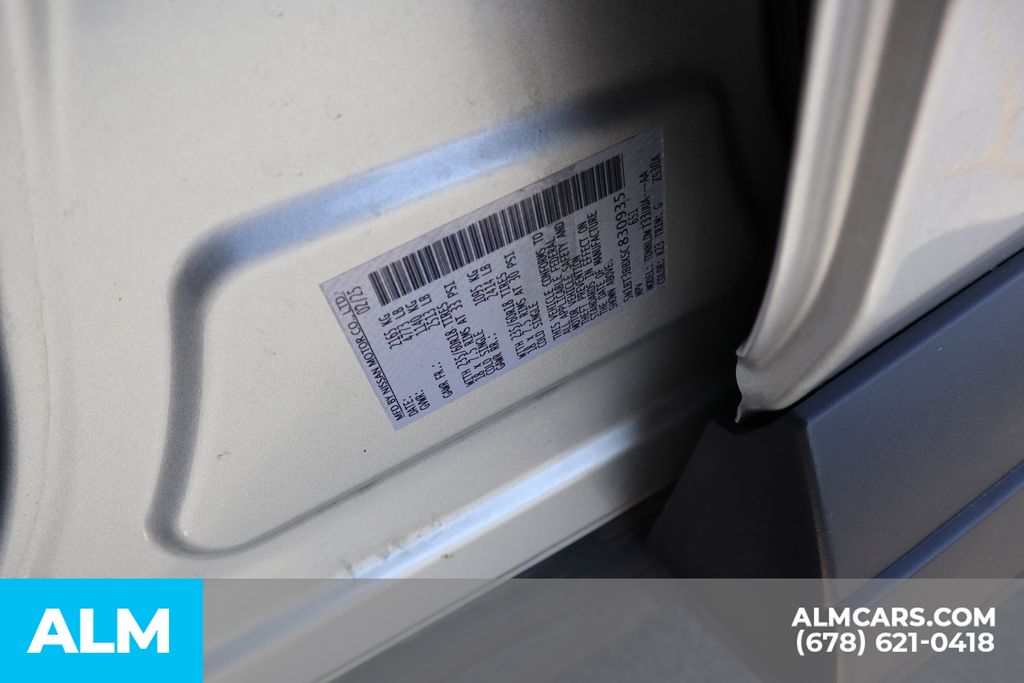 Used 2025 Silver Nissan SV image 38