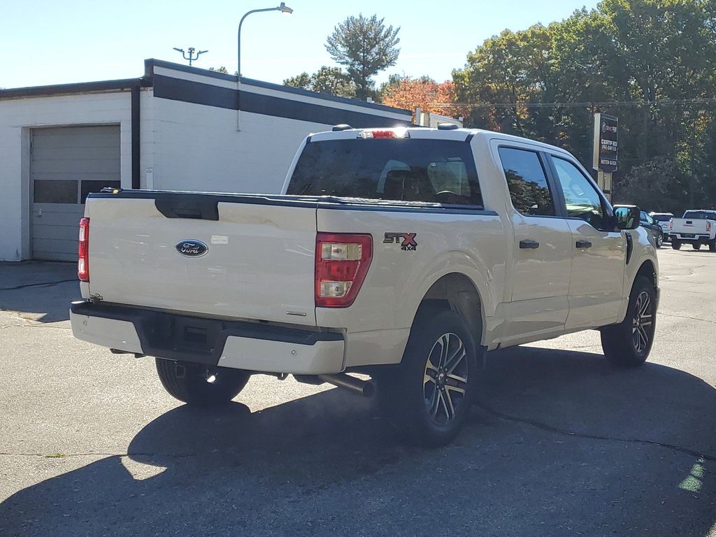 2023 Ford F-150 XL 7