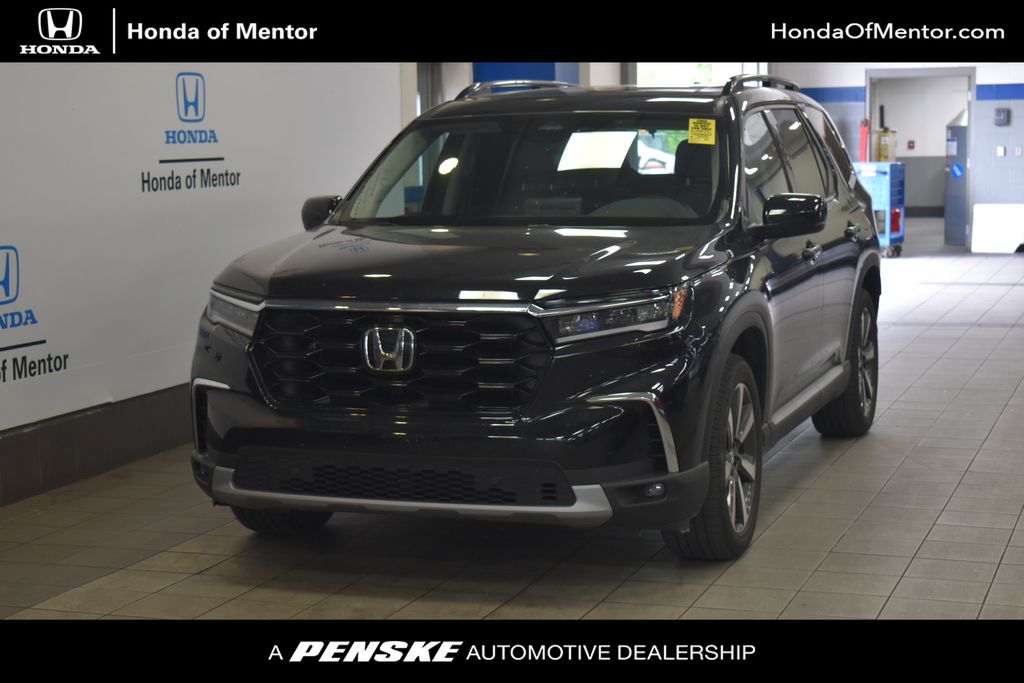 2024 Honda Pilot Touring -
                  Mentor, OH