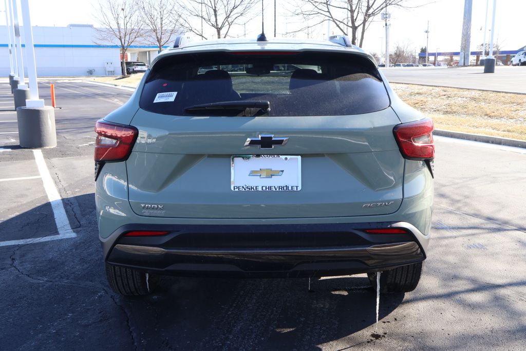 Thumbnail: 2026 Chevrolet Trax - 6