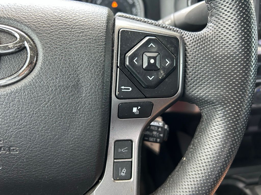 2022 Toyota Tacoma SR5 22