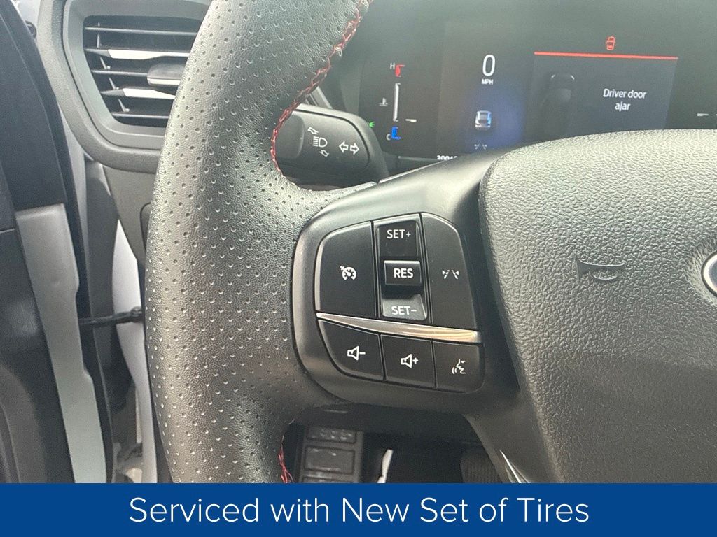 2025 Ford Escape ST-Line Select