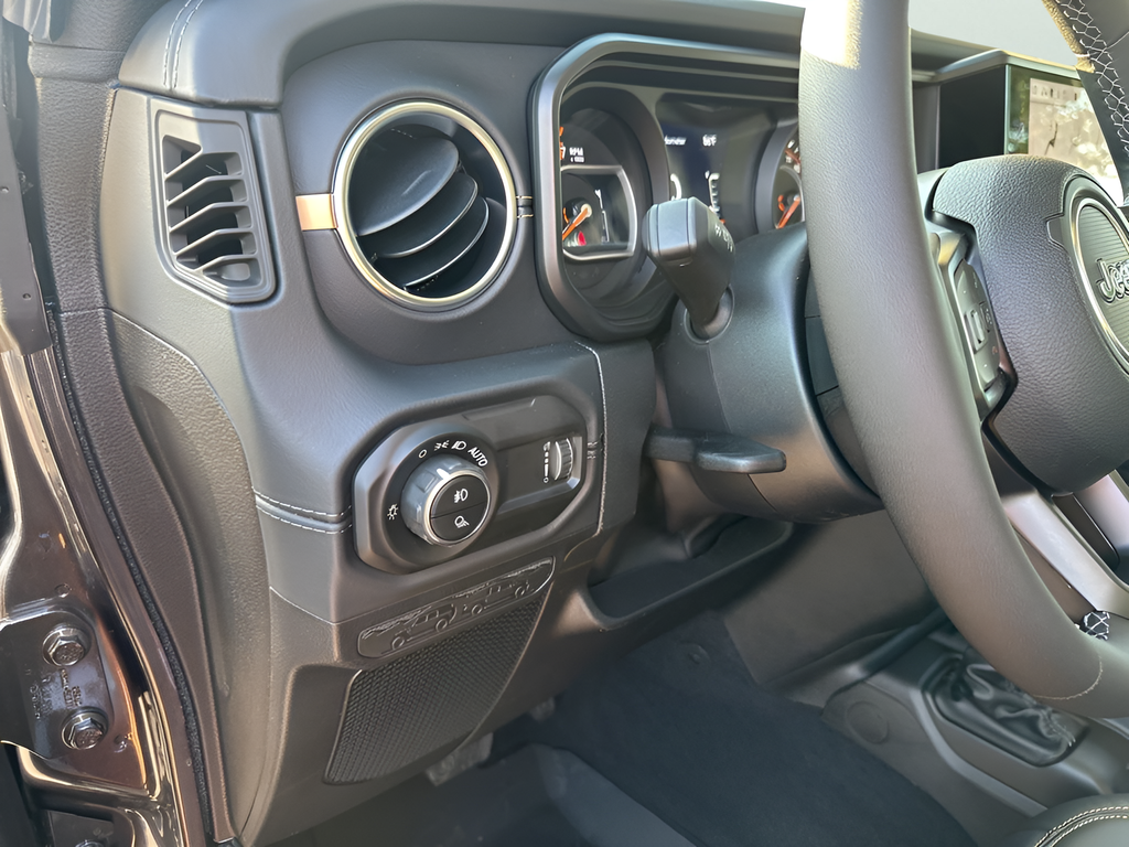 New Car 2025 Jeep Gladiator  For Sale Under $50,000 In Austin, Texas