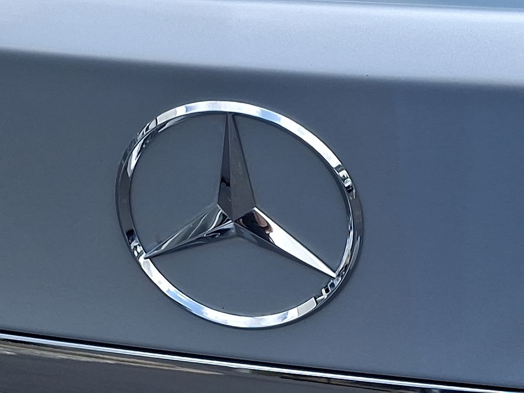 Thumbnail: 2009 Mercedes-Benz C-Class - 28