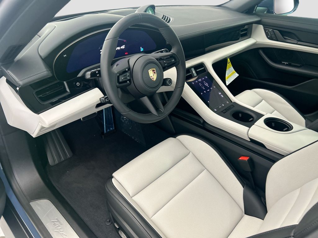 Thumbnail: 2026 Porsche Taycan - 4