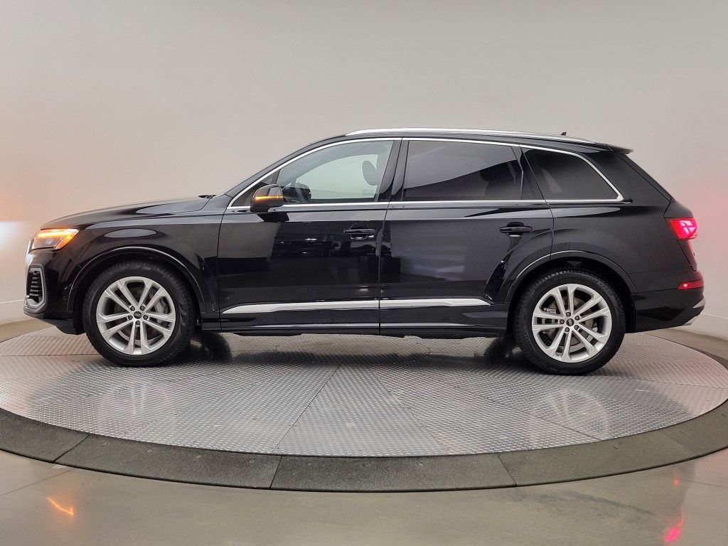 Thumbnail: 2026 Audi Q7 - 3