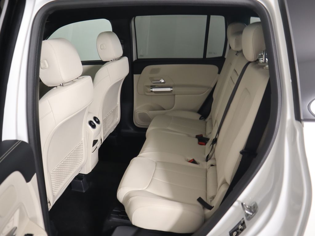 Thumbnail: 2026 Mercedes-Benz GLB - 22