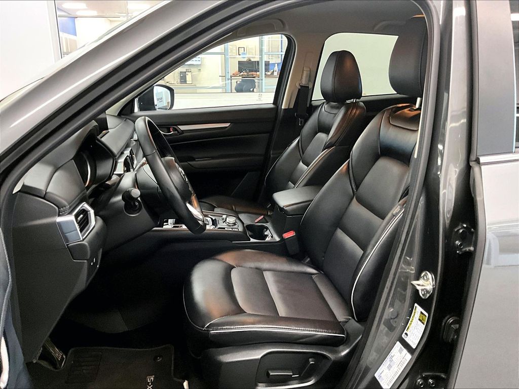 2025 Mazda CX-5 — photo 10