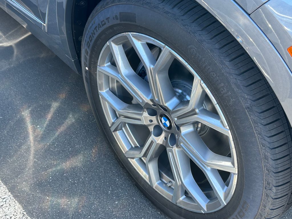 2026 BMW X7 xDrive40i 3