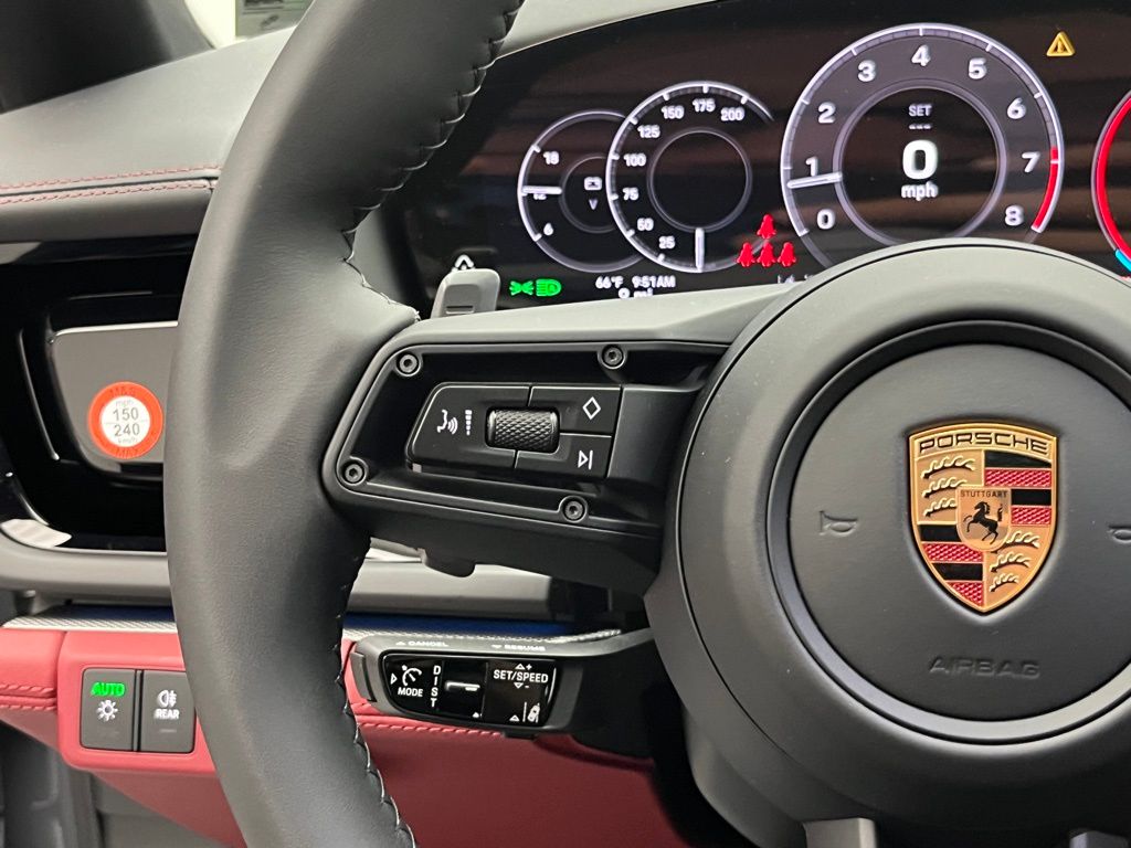 Thumbnail: 2026 Porsche Panamera - 13