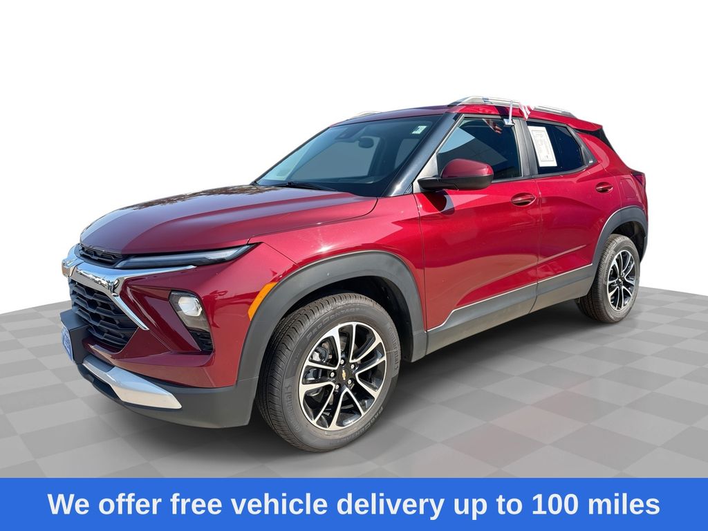 Red (Crimson Metallic) 2025 Chevrolet Trailblazer SUV / Crossover Four-Wheel Drive 9-Speed Automatic