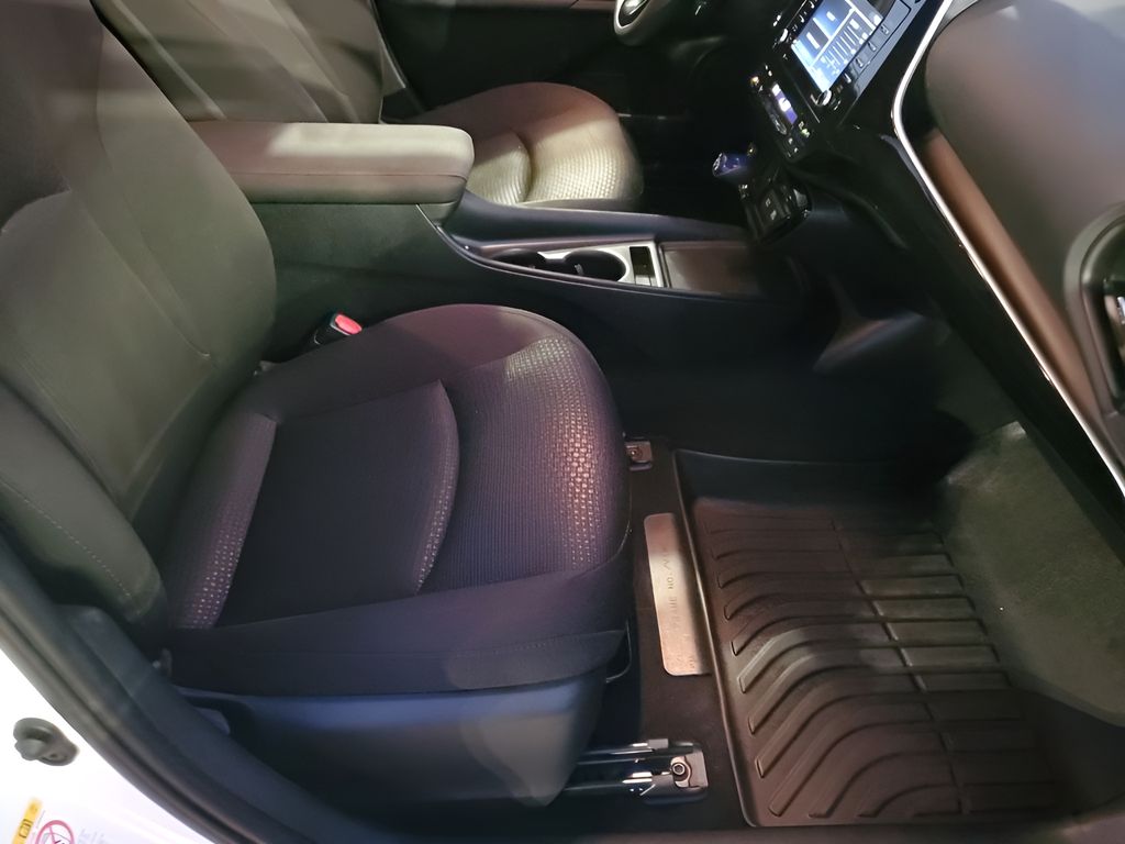 Used Car 2021 Toyota Prius  Le For Sale Under $25,000 In Austin, Texas