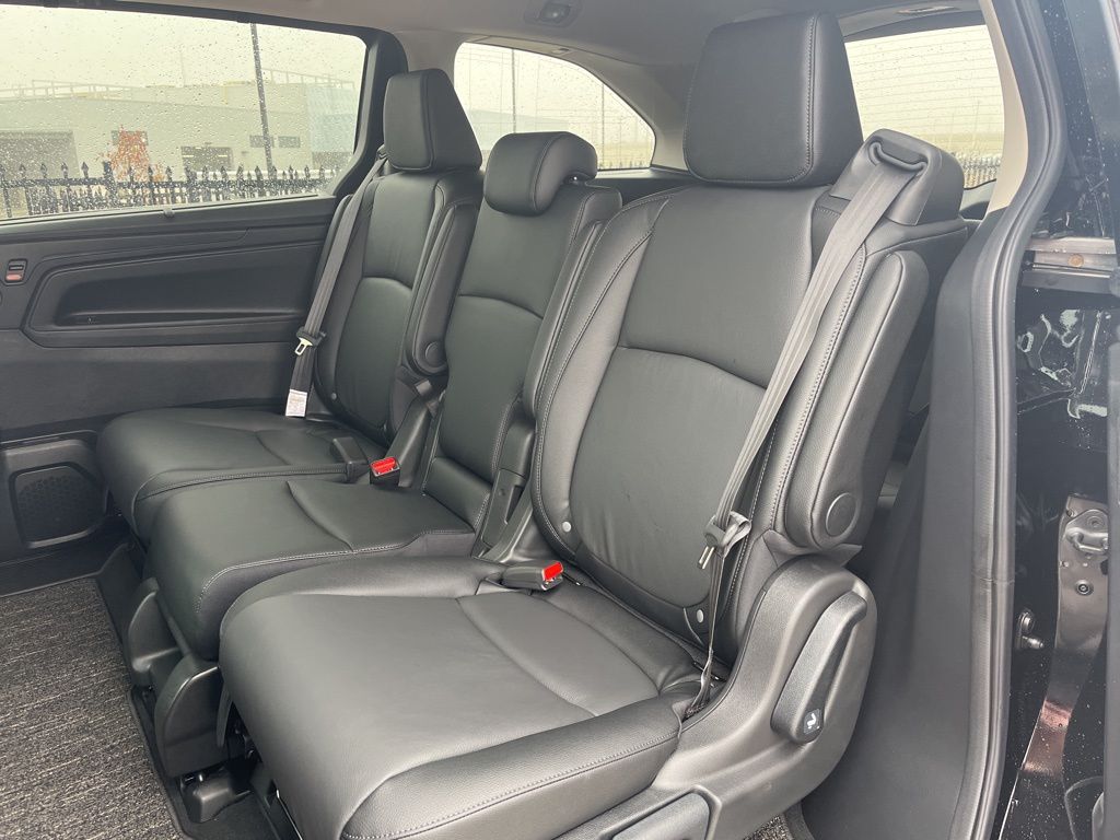 Thumbnail: 2026 Honda Odyssey - 14