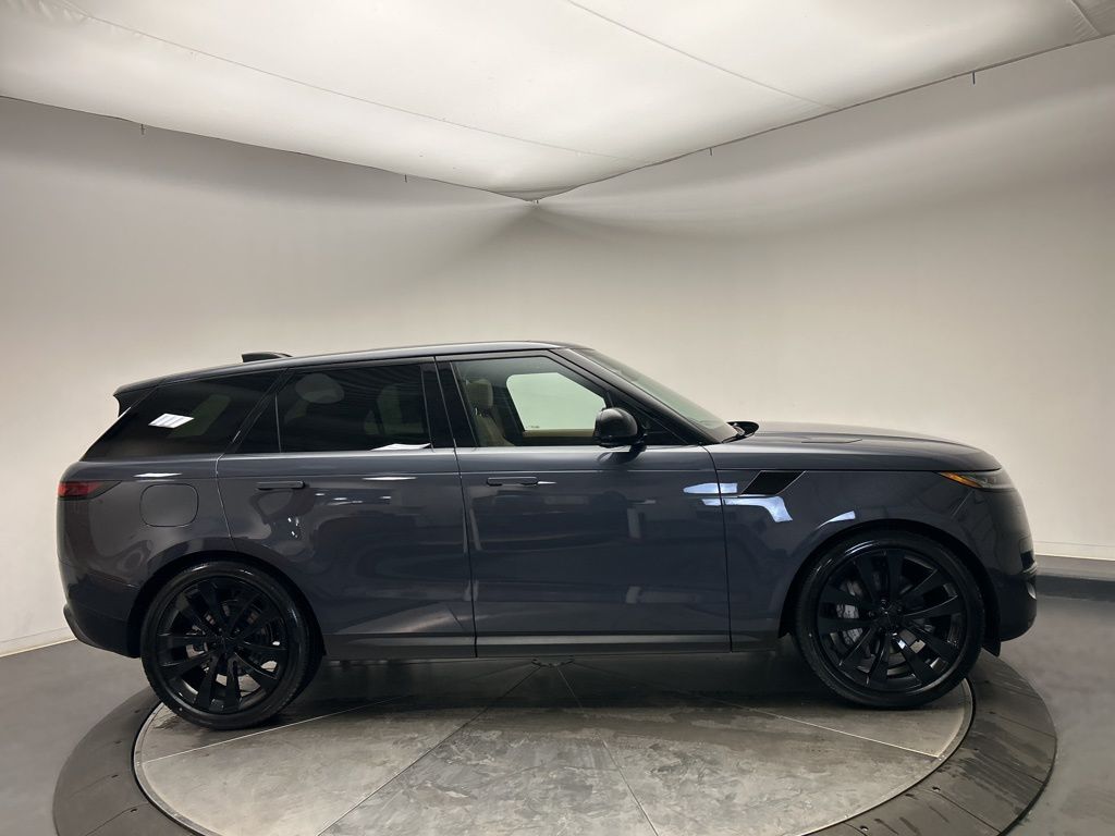 Thumbnail: 2026 Land Rover Range Rover Sport - 6