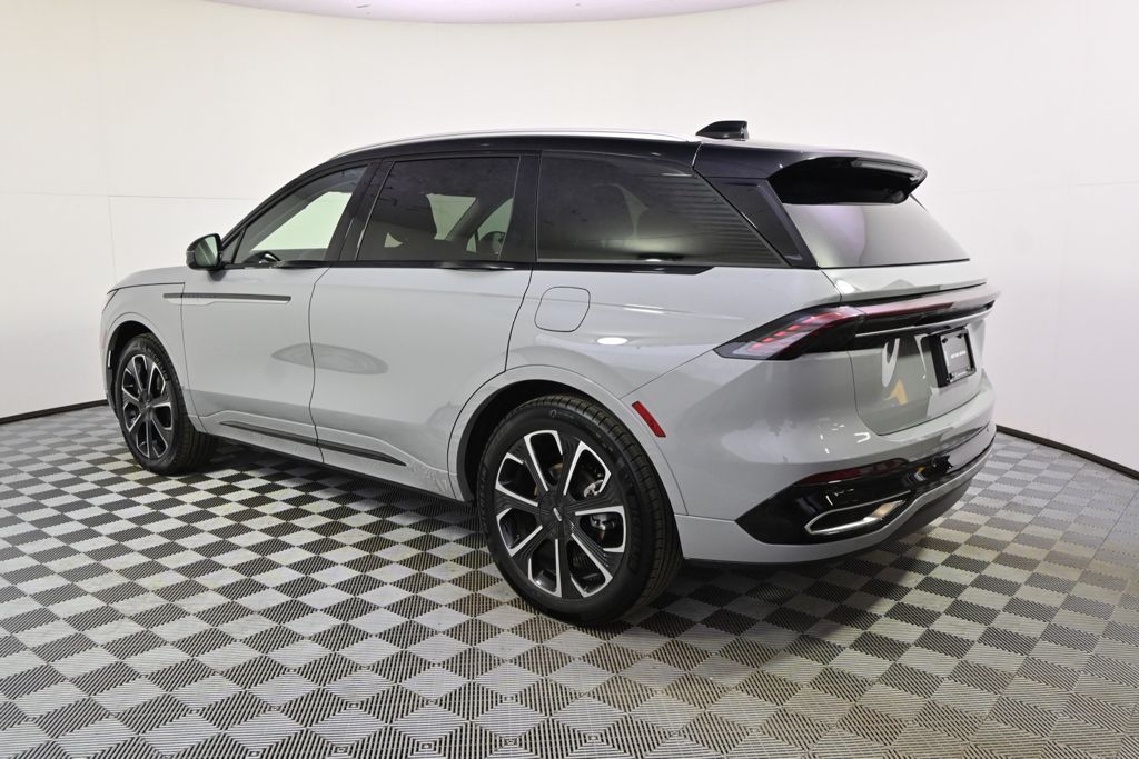 New 2026 Gray Lincoln Reserve image 3