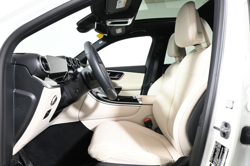 Thumbnail: 2026 Mercedes-Benz GLC - 3