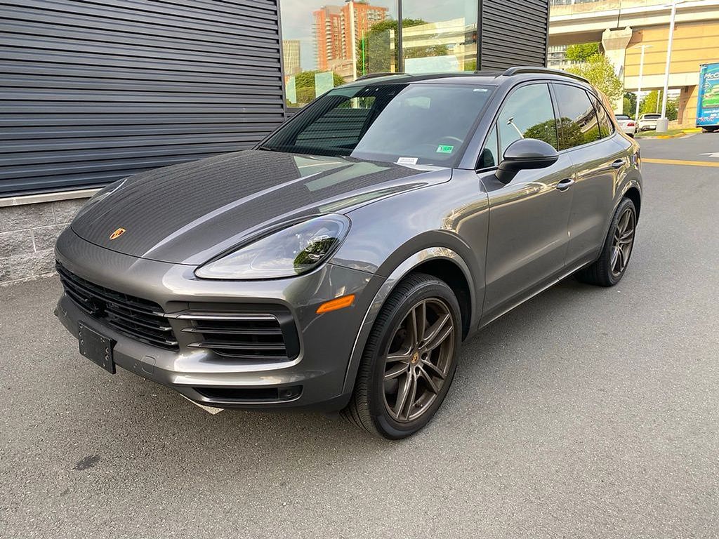 Thumbnail: 2022 Porsche Cayenne - 1