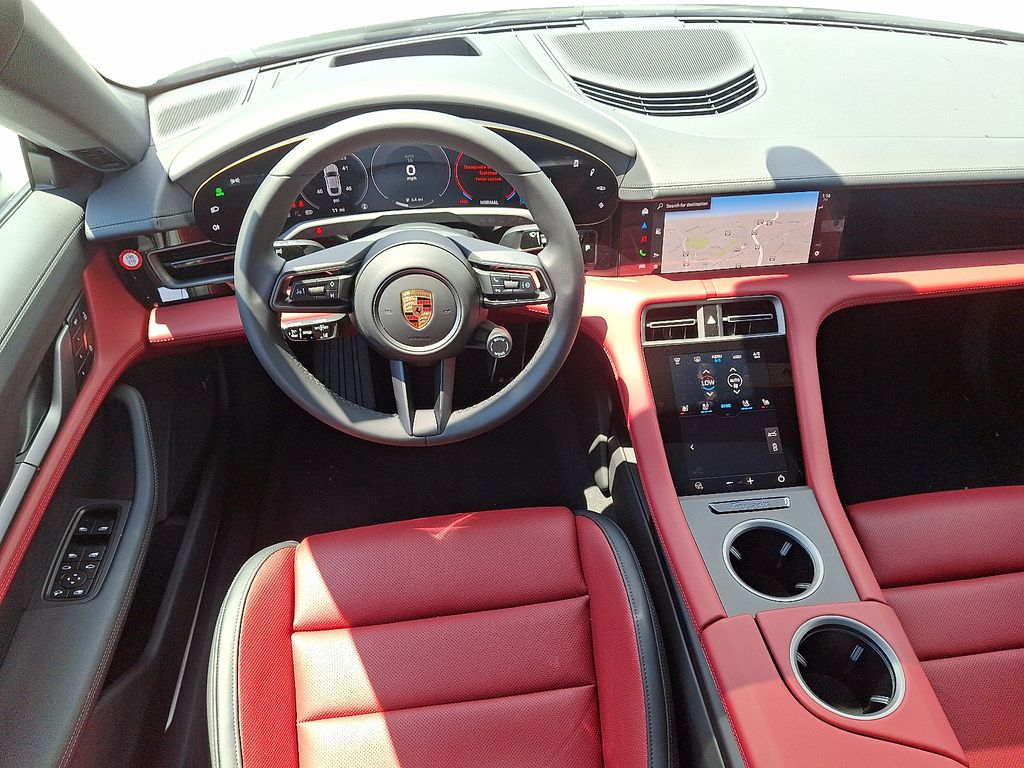 Thumbnail: 2025 Porsche Taycan - 15