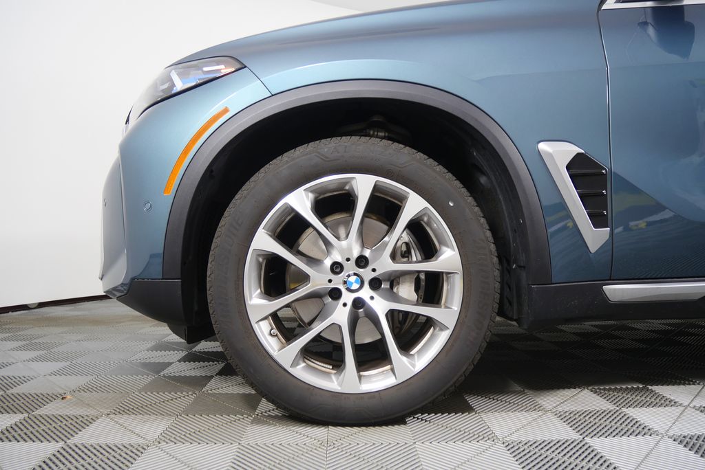 Thumbnail: 2025 BMW X5 - 7