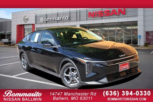 Aurora Black 2025 Kia K4 LXS FWD Sedan Front-Wheel Drive Continuously Variable Transmission