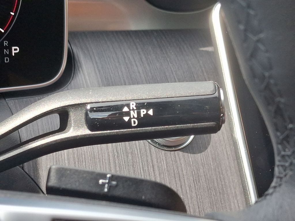 2025 Mercedes-Benz C-Class C 300 15