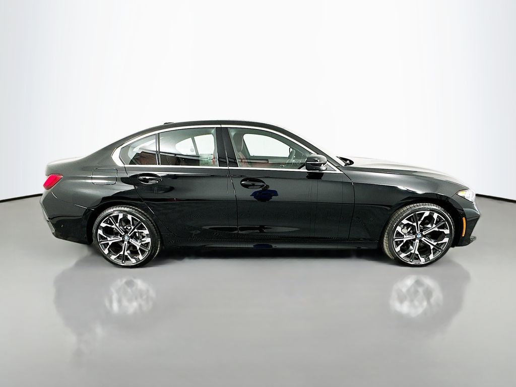 Thumbnail: 2026 BMW 3 Series - 4