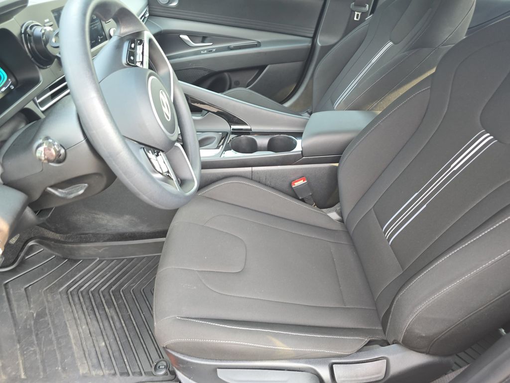 Used 2026 Hyundai Elantra Hybrid Sedan