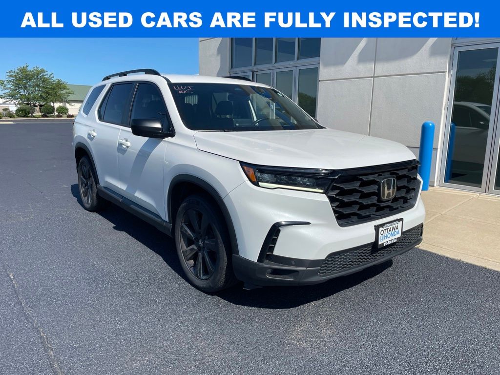 Platinum White Pearl 2023 Honda Pilot SUV / Crossover All-Wheel Drive Automatic
