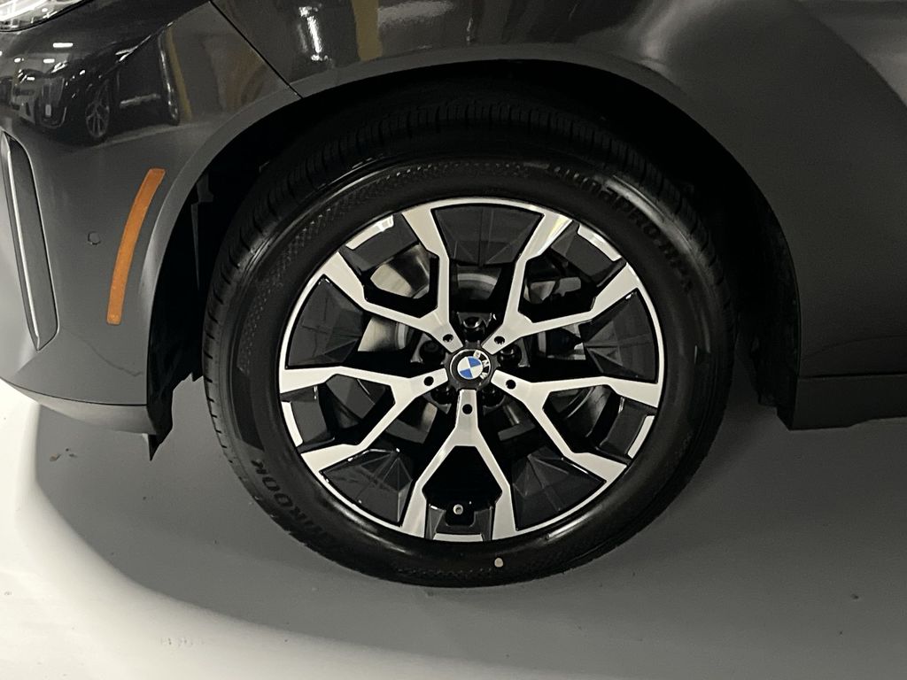 Thumbnail: 2026 BMW X3 - 10