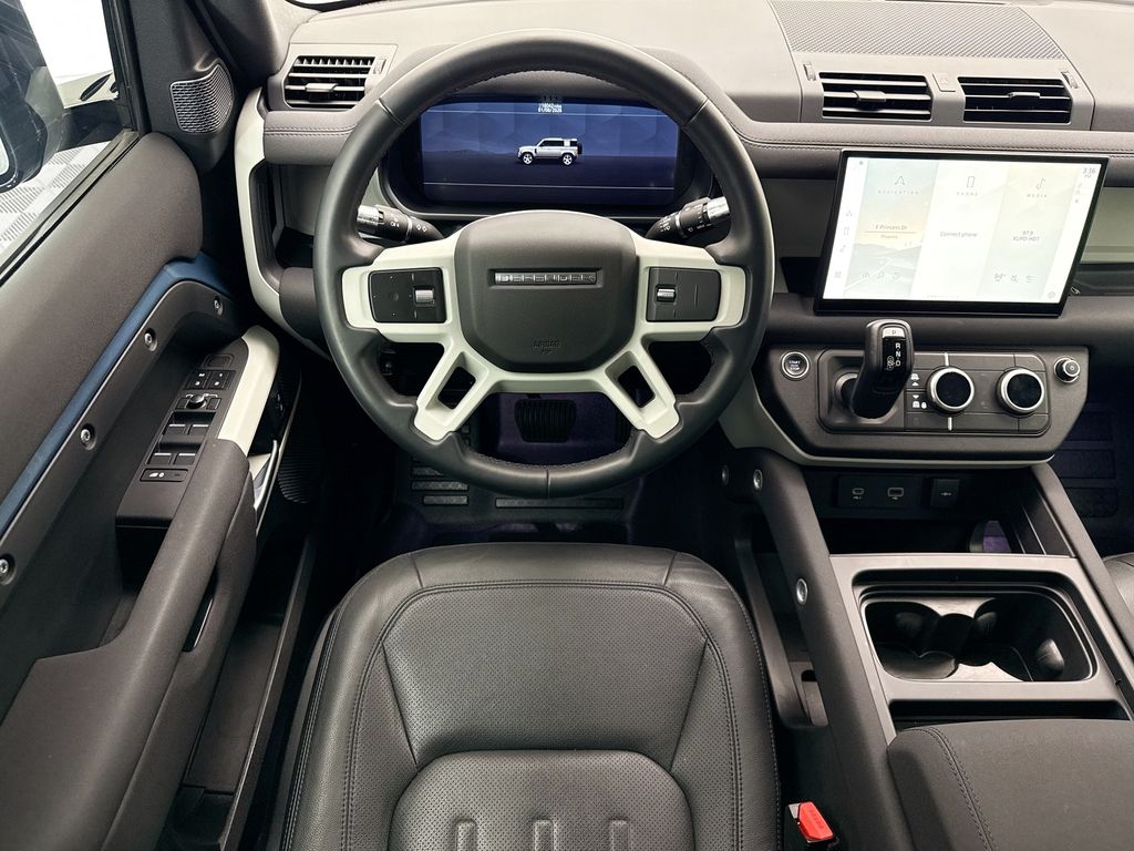 Thumbnail: 2022 Land Rover Defender - 13