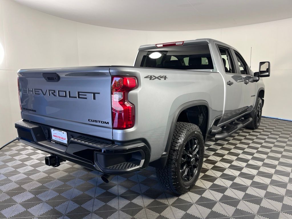Thumbnail: 2026 Chevrolet Silverado 2500 - 5