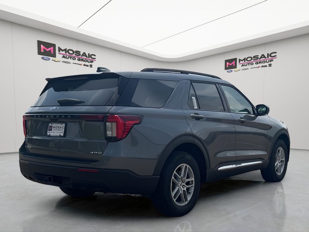 2025 Ford Explorer