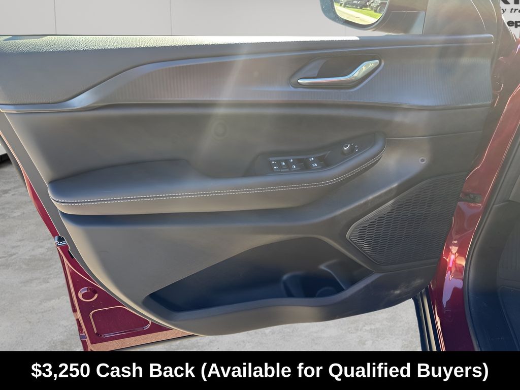 New Car 2025 Jeep Grand Cherokee  Laredo X For Sale Under $40,000 In Austin, Texas