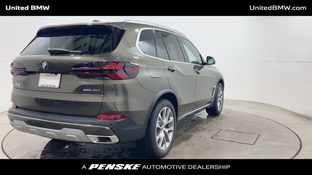 Thumbnail: 2026 BMW X5 - 8