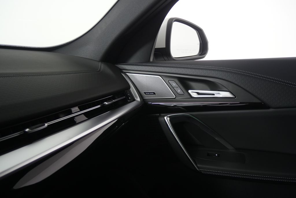 Thumbnail: 2026 BMW X2 - 21