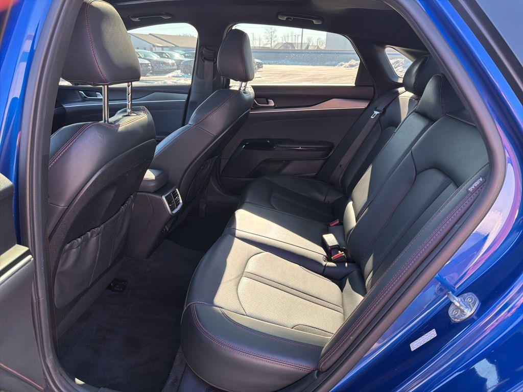 Thumbnail: 2022 Kia K5 - 20