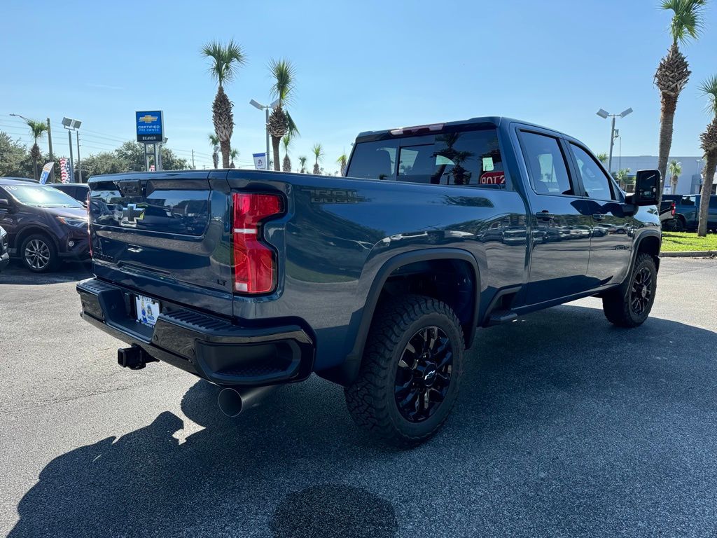 2025 Chevrolet Silverado 2500HD LT 8