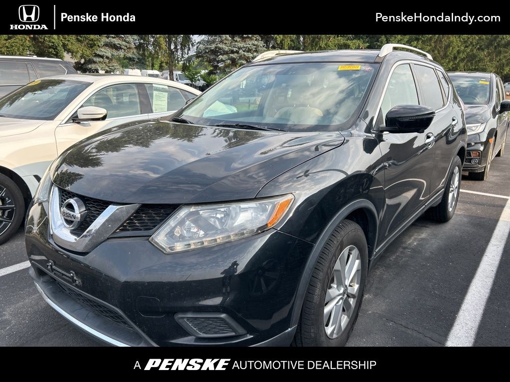 2016 Nissan Rogue SV Hero Image