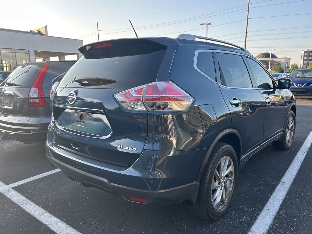 Thumbnail: 2015 Nissan Rogue - 3