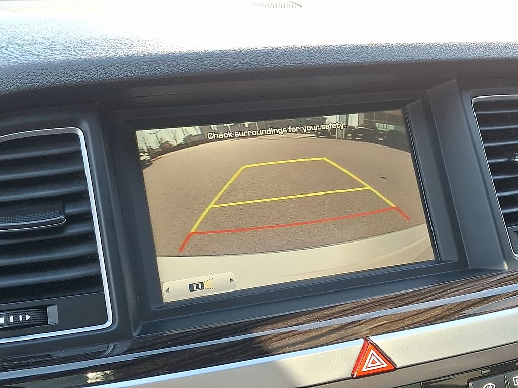 Thumbnail: 2015 Hyundai Genesis - 18