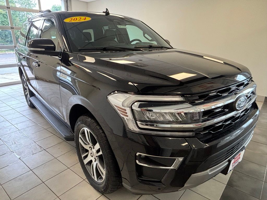 Used 2024 Ford Expedition SUV
