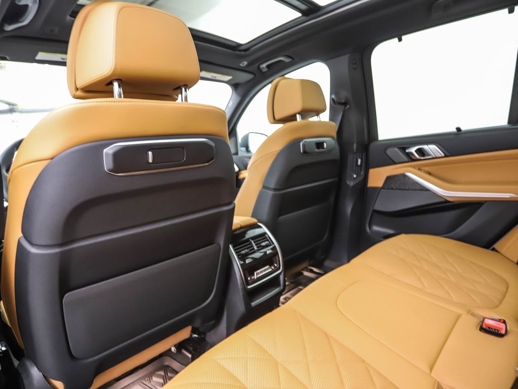 Thumbnail: 2026 BMW X5 - 20