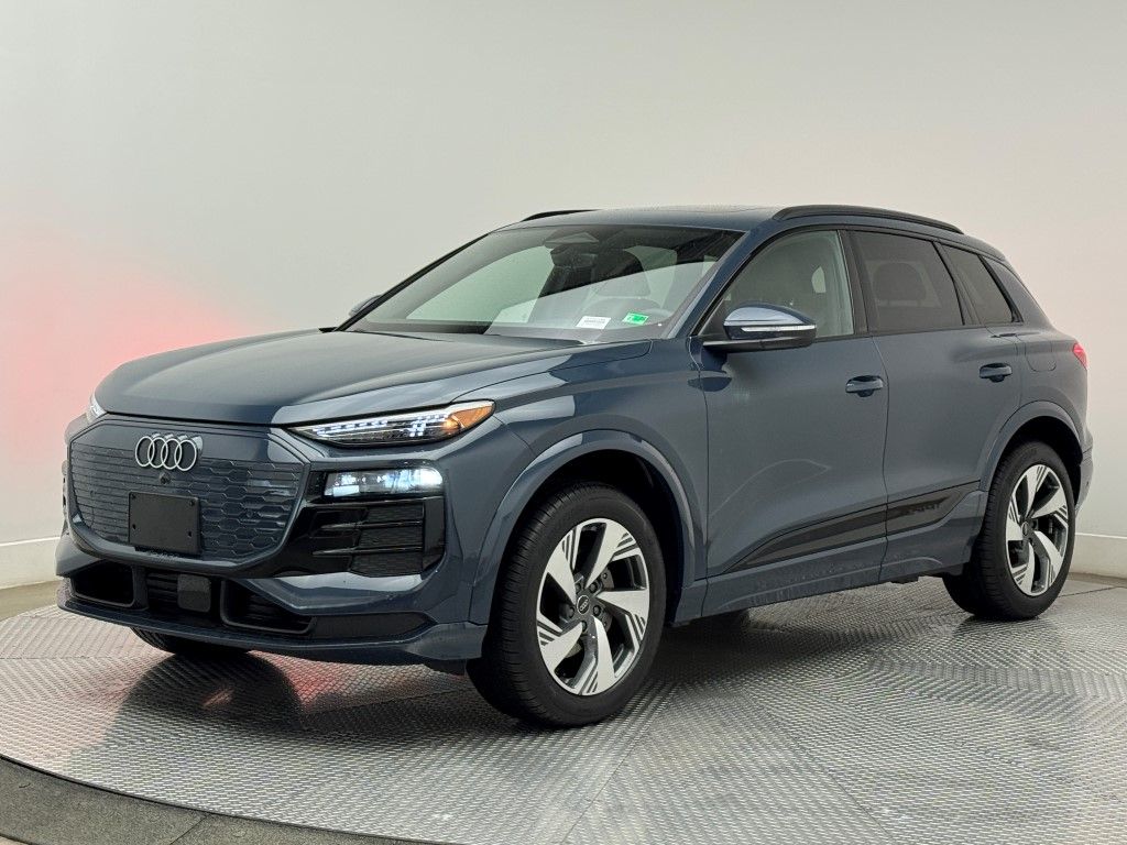 2025 Audi e-tron Premium 5