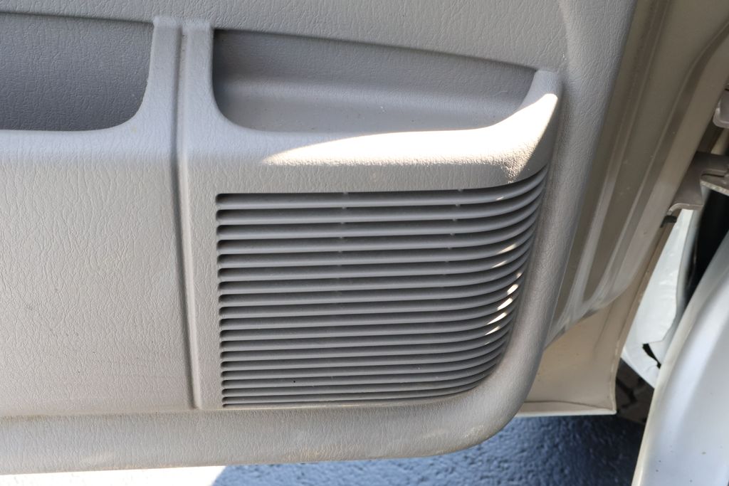 Thumbnail: 2002 Dodge Dakota - 16