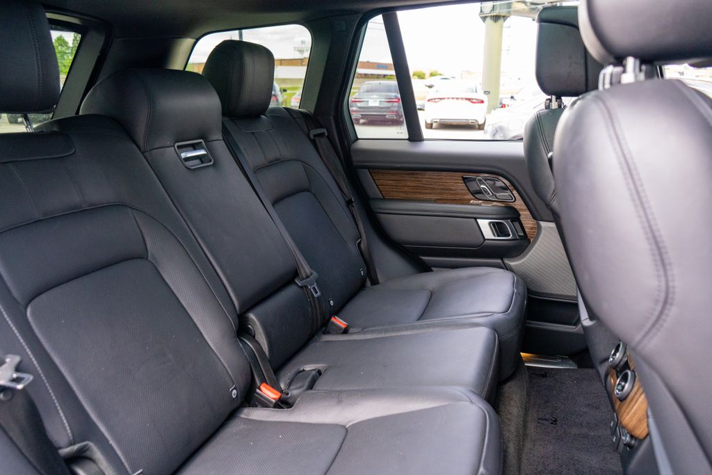 2018 Land Rover Range Rover 3.0L V6 Supercharged HSE White at Genesis of Spring