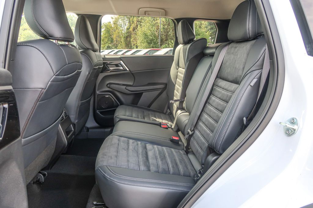 2025 Mitsubishi Outlander SE 2.5 S-AWC